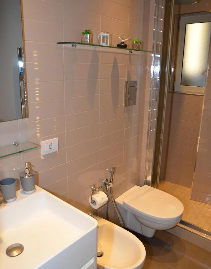 Acacia Apartment Naples Short Lease 0*,