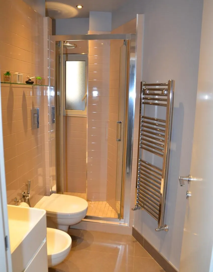 Acacia Apartment Naples Short Lease